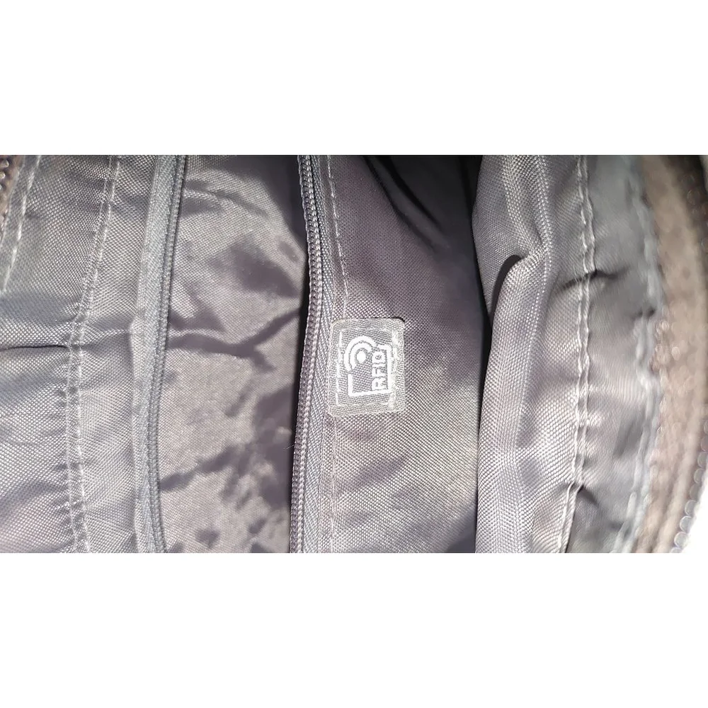 Hedgren Orva RFID Water Repellent Crossbody - Picture 8 of 8